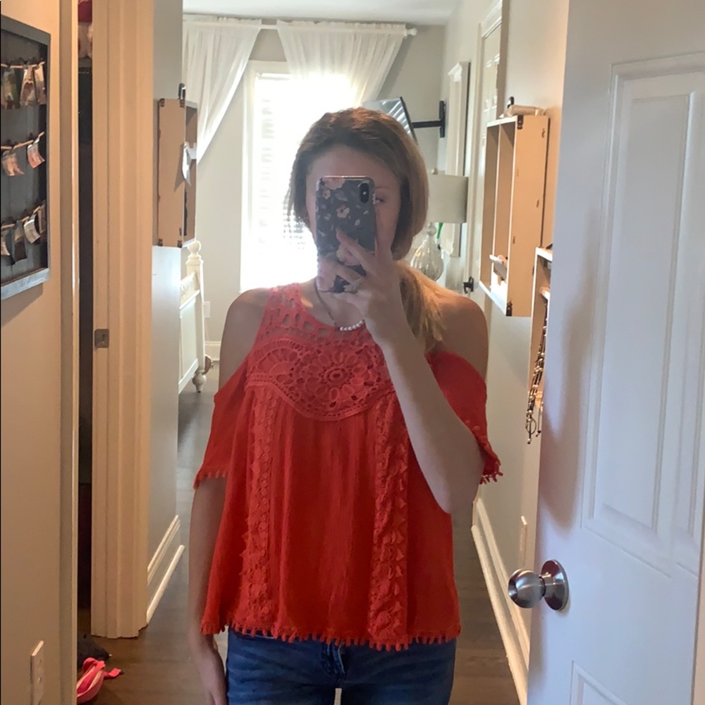 Taylor and Sage Top